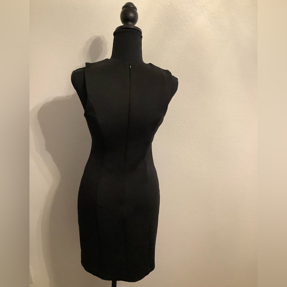 Guess black mini cocktail dress - Picture 2 of 4